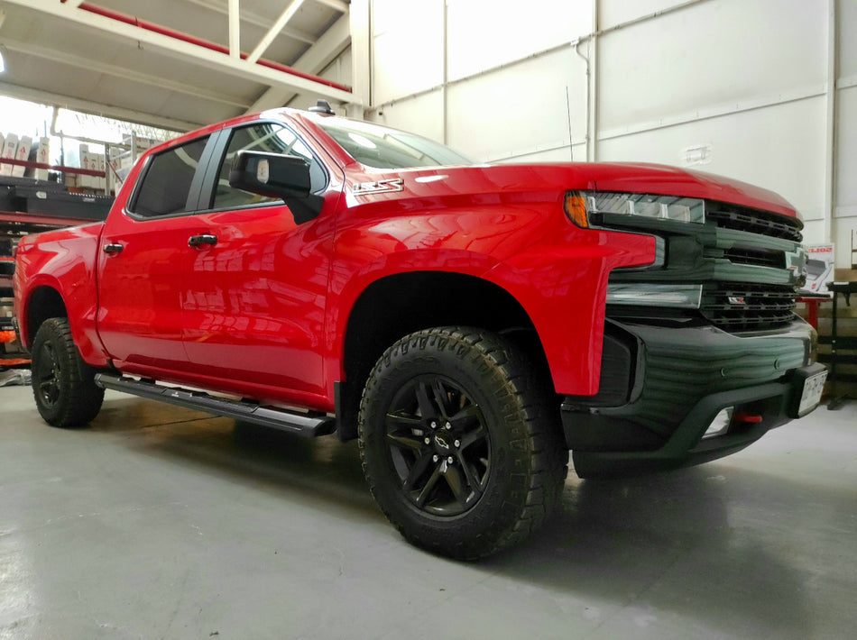 PISADERAS CHEVROLET NEW SILVERADO Doble Cabina